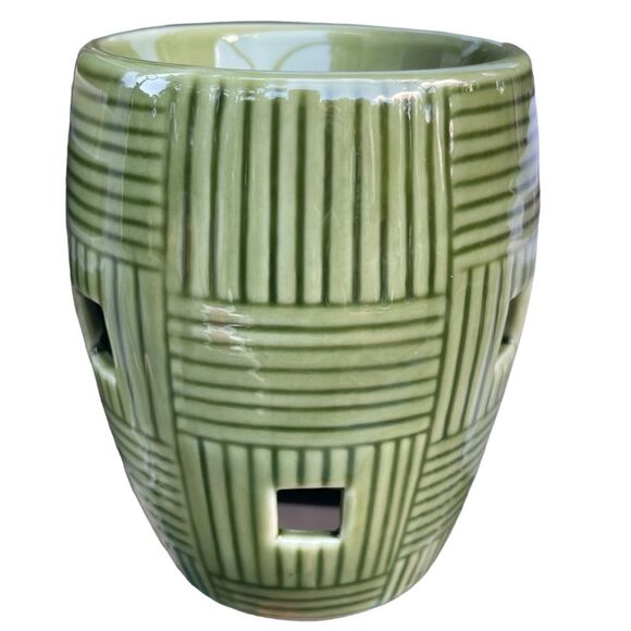 Scentsy Plug-In Warmer Weave Green New in Box - Picture 1 of 5
